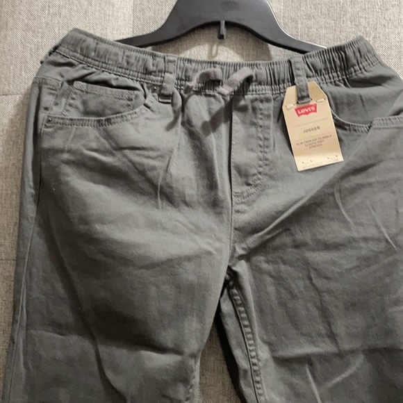 🎉HOST PICK 🎉Levi’s joggers🎉 - Picture 2 of 11